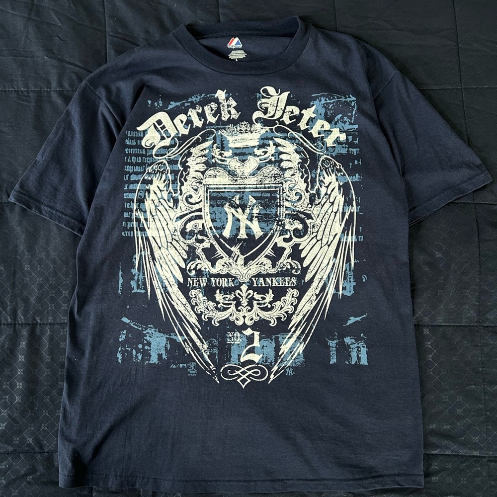 Vintage y2k Yankees Derek Jeter t shirt
